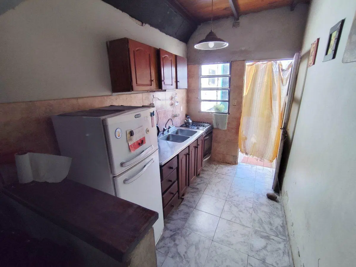 2 CASAS EN VENTA + GALPÓN  - A METROS DE PEÑALOZA 4