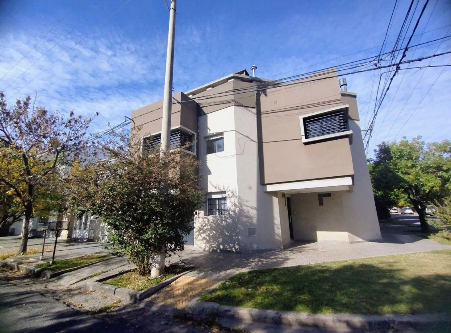 VENTA CASA P.ALTA Y P.BAJA INDEPENDIENTES - B° SUR 3