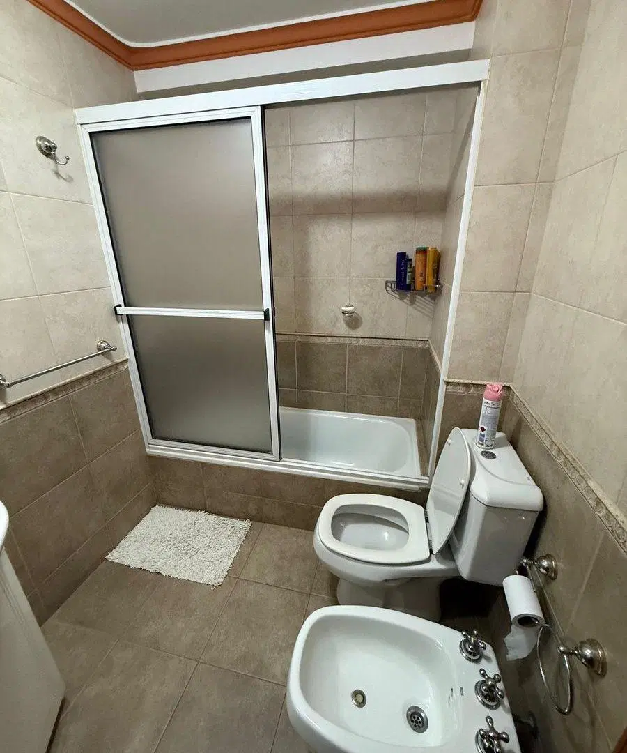 VENTA DPTO 2 DORM Y 2 BAÑOS B°CONSTITUYENTES 3