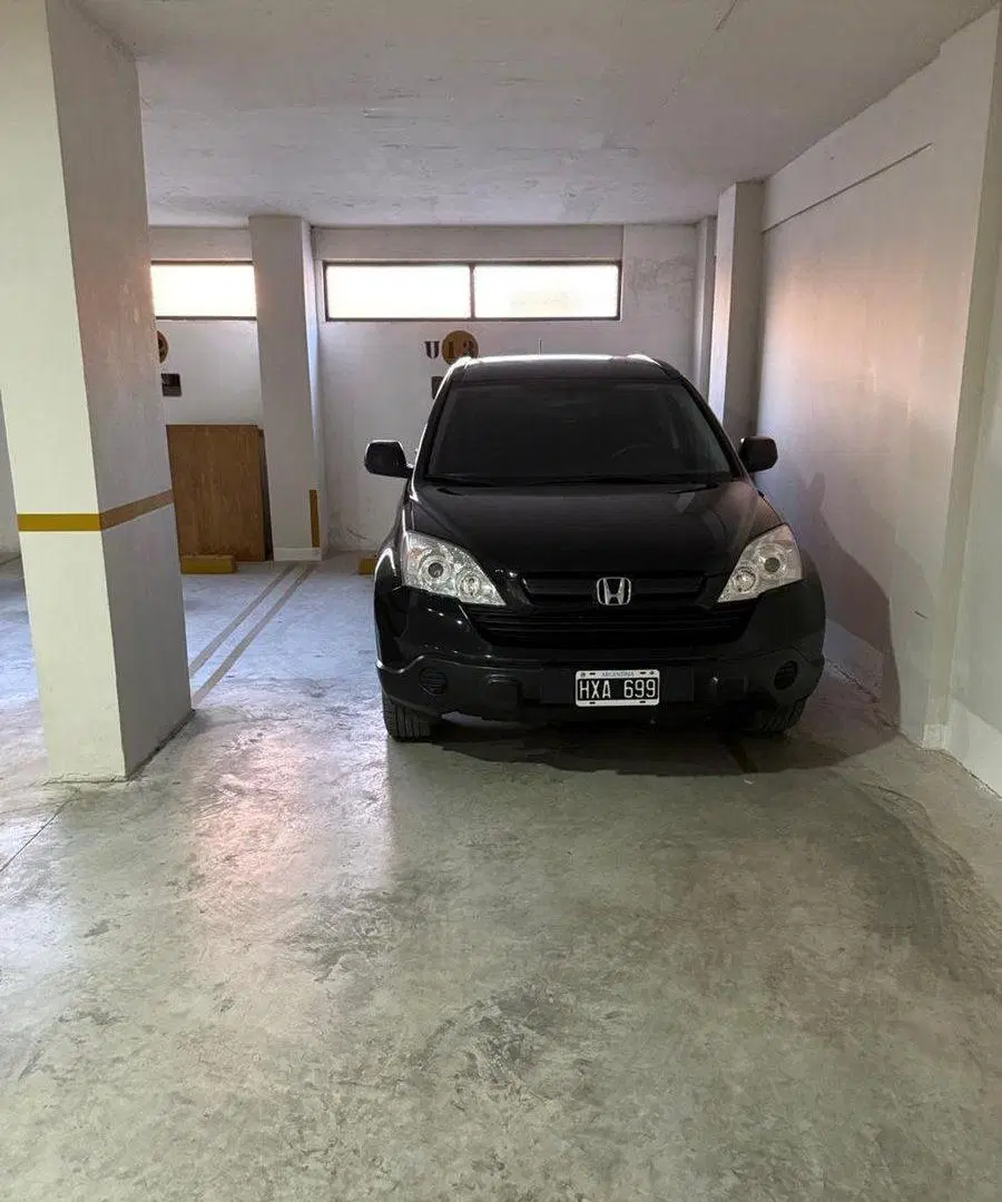 VENTA COCHERA TORRE PIAZZA FRENTE A P.PUEYRREDON 4