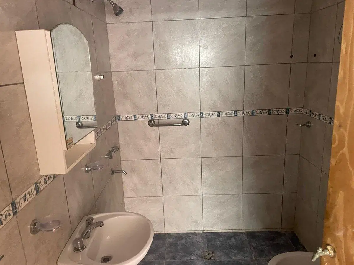 VENTA- casa interna en Santo Tome- zona CENTRO 5