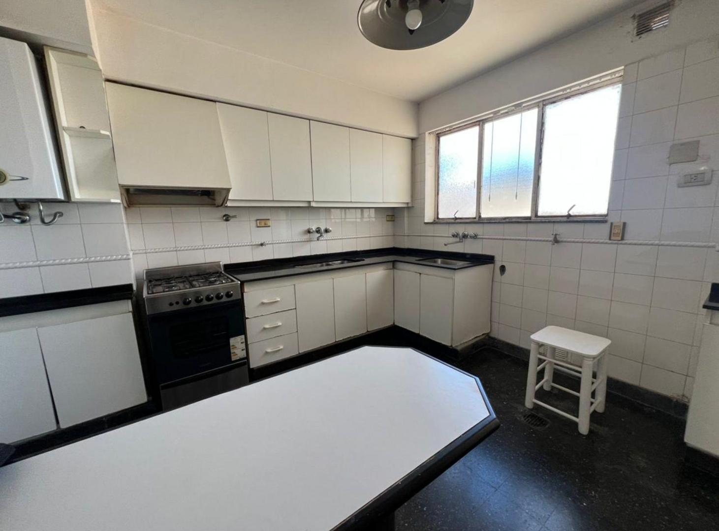 Foto de Piso 3 dormitorios y cochera | Venta | Santa Fe, imagen 2