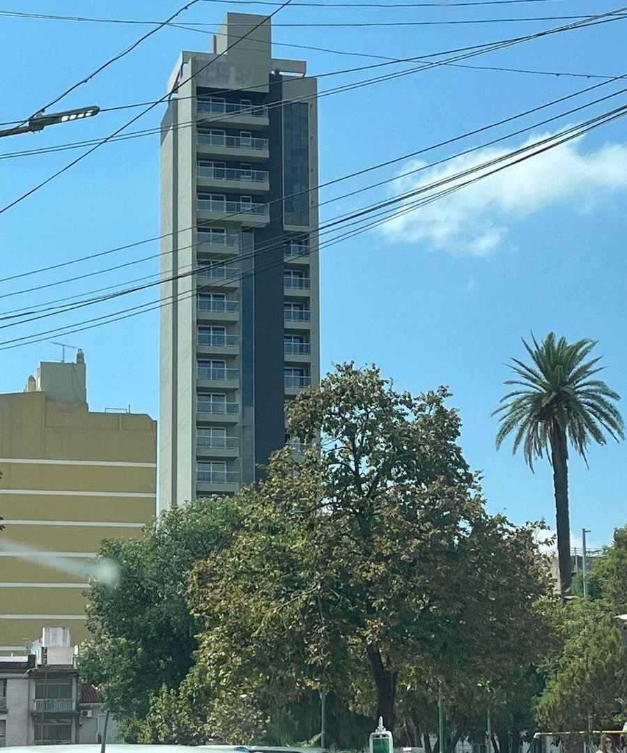 Foto de VENTA DPTO 2 DORM Y AMENITIES | DUOMO CENTRO, imagen 2