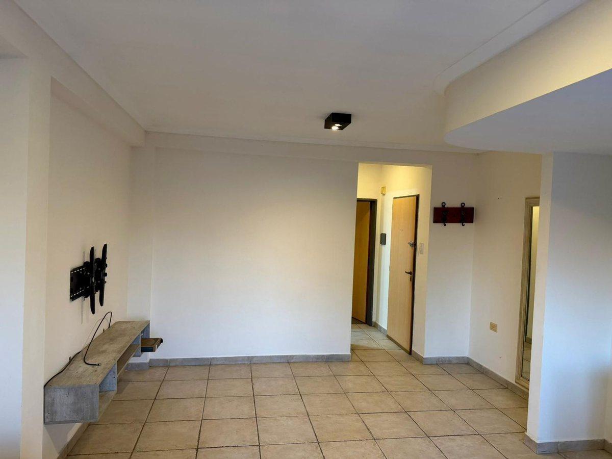 Foto de VENTA DPTO 1 DORM Y COCHERA ZONA LEGISLATURA, imagen 2