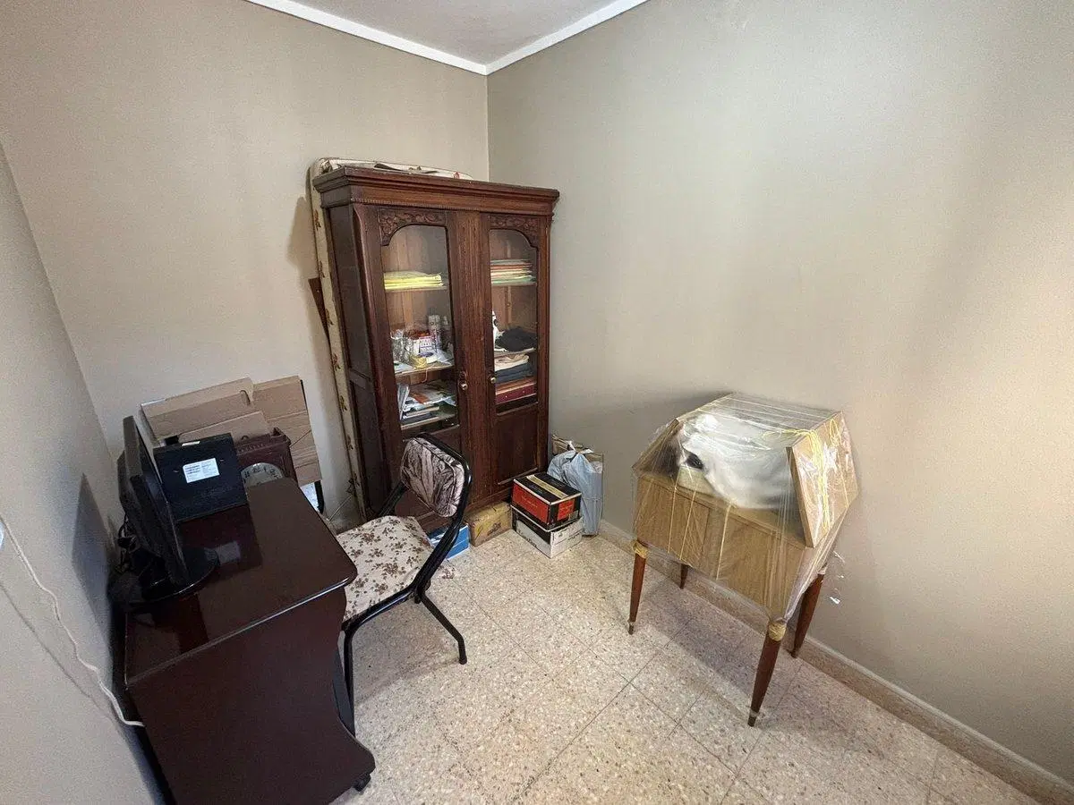 CASA INTERNA SOBRE AVENIDA C/ COCHERA 8