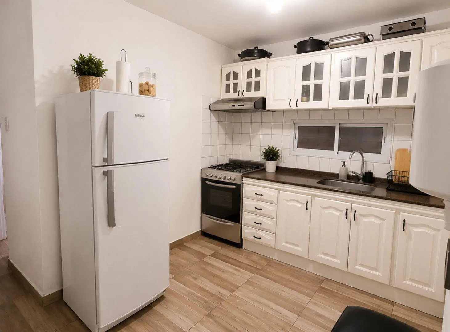 Alquiler Casa 1 Dormitorio con Patio y Pileta 2