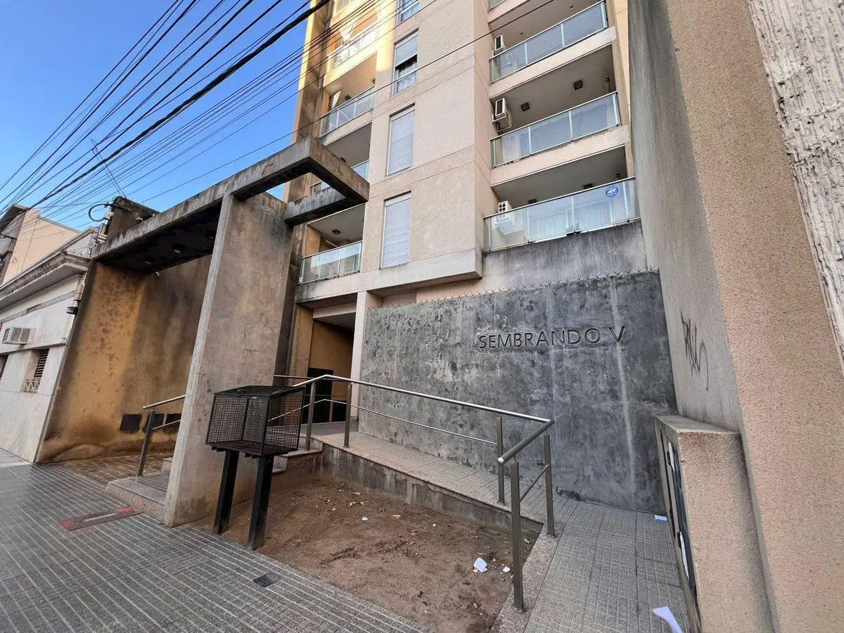 ALQUILER HERMOSO DPTO 1 DORM CON COCHERA 4