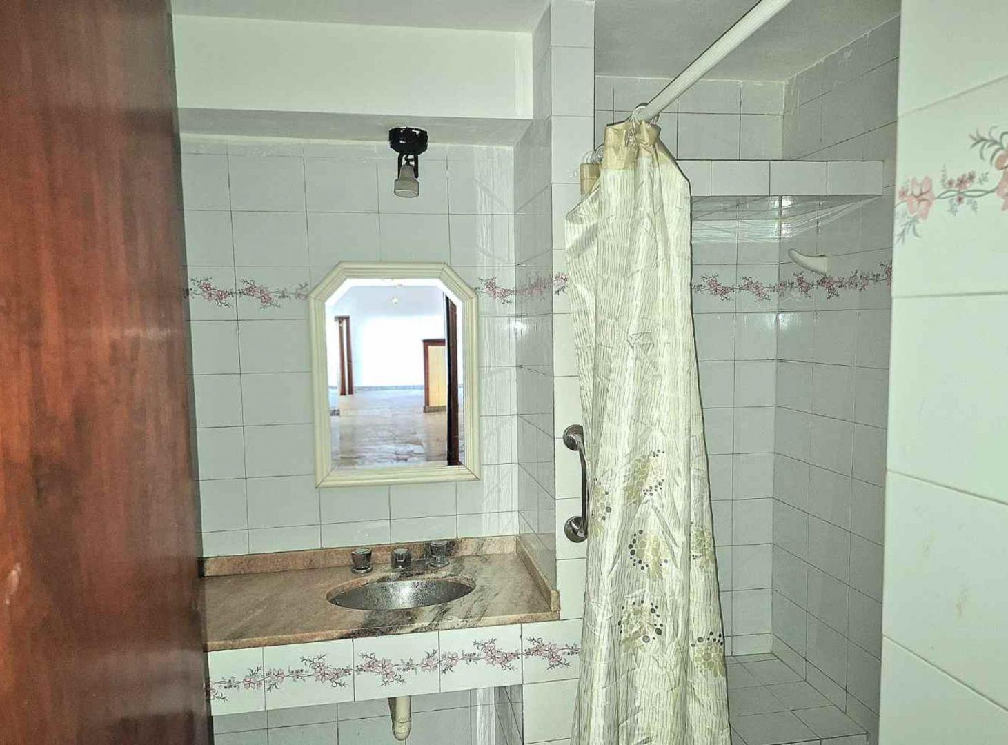 Foto de VENTA CASA 2 DORMITORIOS - Bº Constituyentes., imagen 2