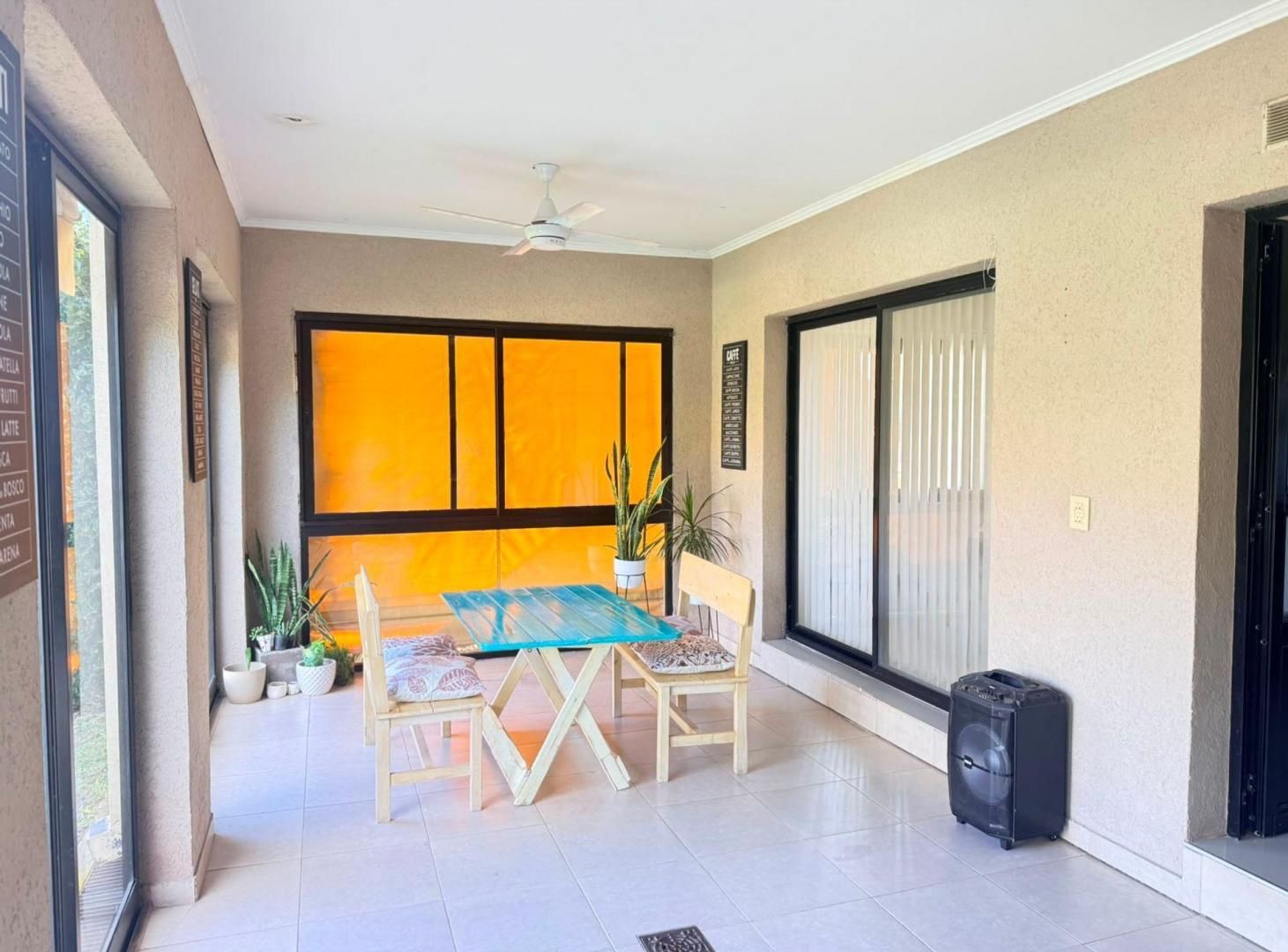 Foto de VENTA CASA EN AIRES DEL LLANO SOBRE EL BV., imagen 4