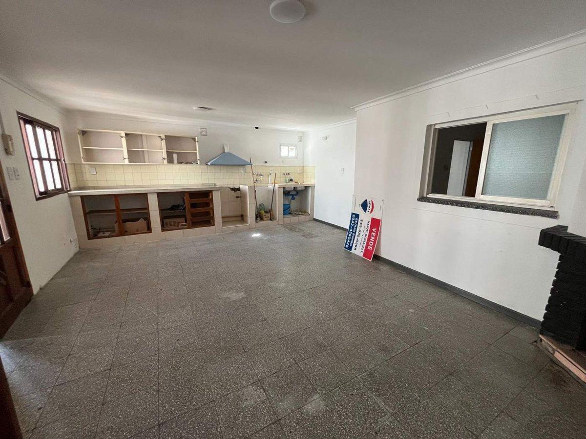 Foto de VENTA CASA + DPTO - 4 DORM- B° MAYORAZ, imagen 3