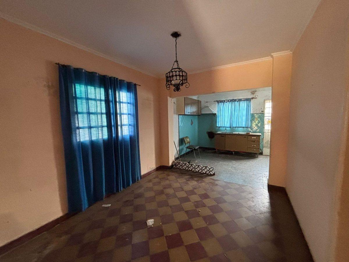 Foto de TERRENO CON CASA A DEMOLER EN GUADALUPE ESTE 457m2, imagen 3