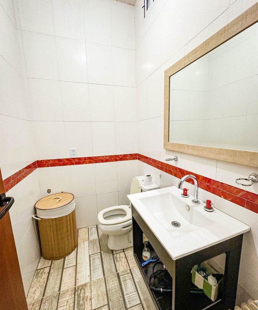 Foto de VENTA CASA 3 DORM C/COCHERA Y PILETA B° SAN MARTÍN, imagen 4