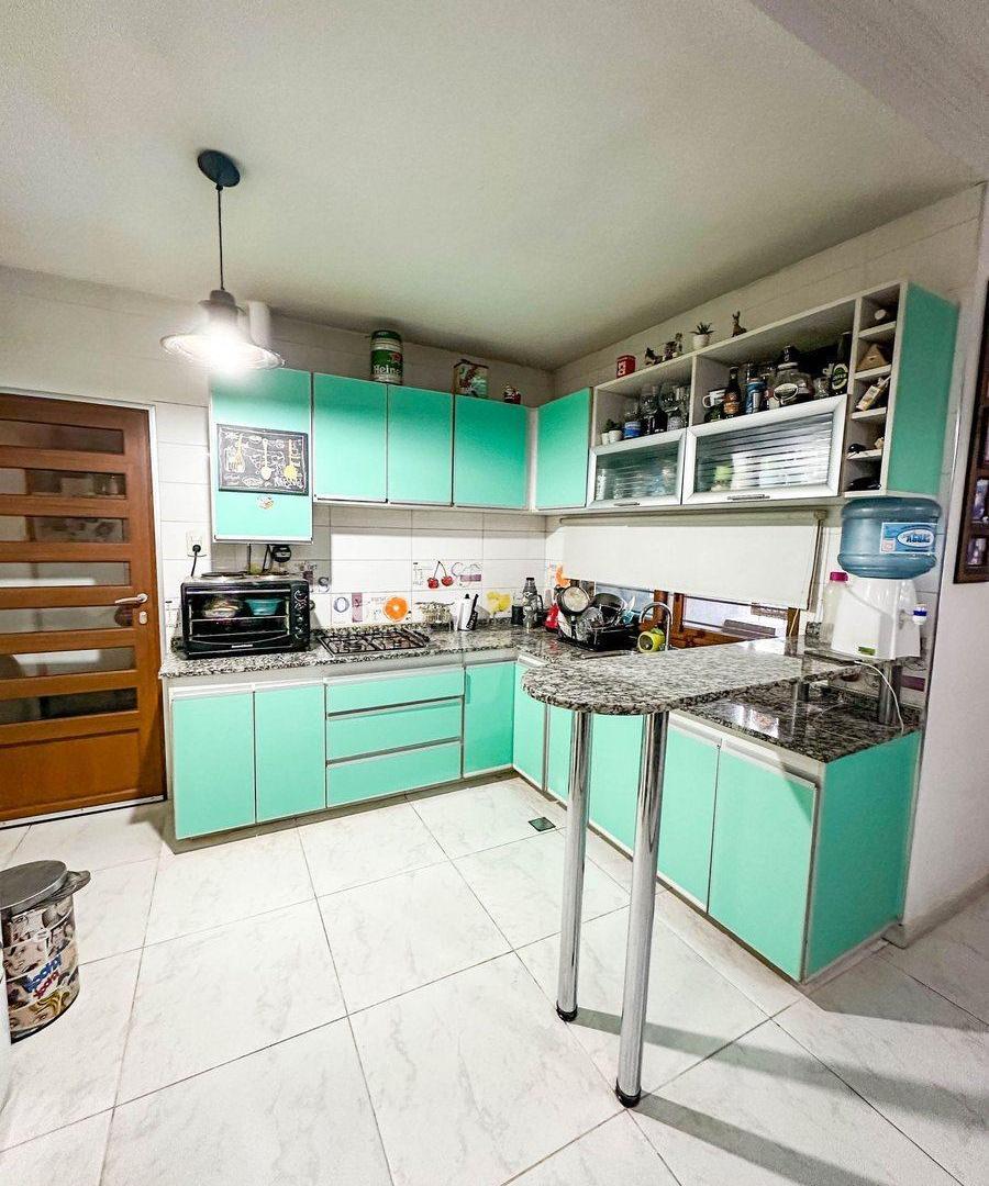 Foto de VENTA CASA 3 DORM C/COCHERA Y PILETA B° SAN MARTÍN, imagen 1