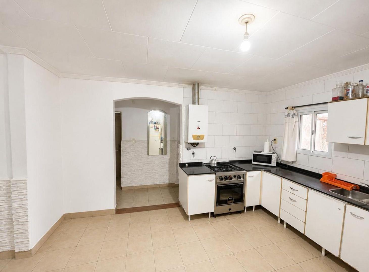 Foto de Venta casa dos dorm y cochera - zona Hipodromo, imagen 5
