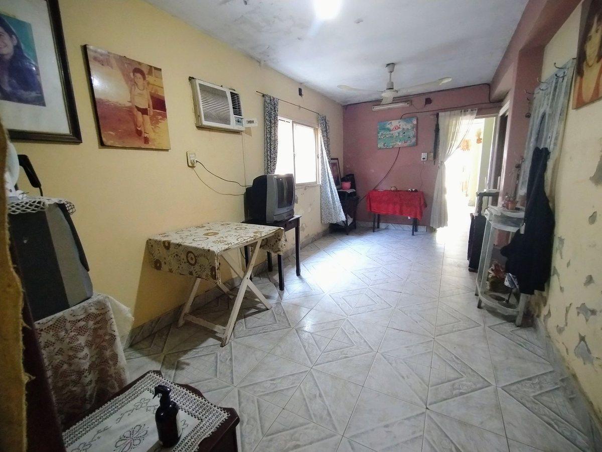 Foto de VENTA CASA CON COCHERA A 1 CUADRA DE BLAS PARERA, imagen 2