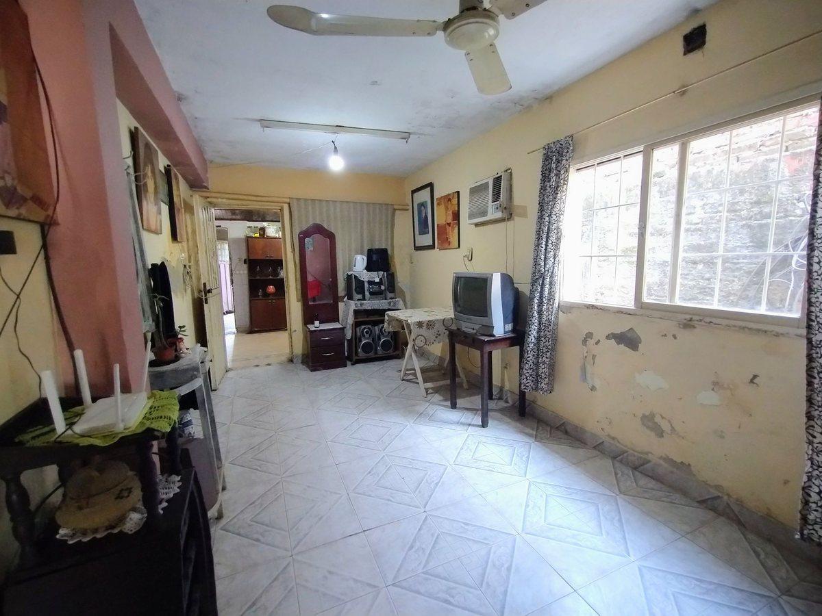 Foto de VENTA CASA CON COCHERA A 1 CUADRA DE BLAS PARERA, imagen 5
