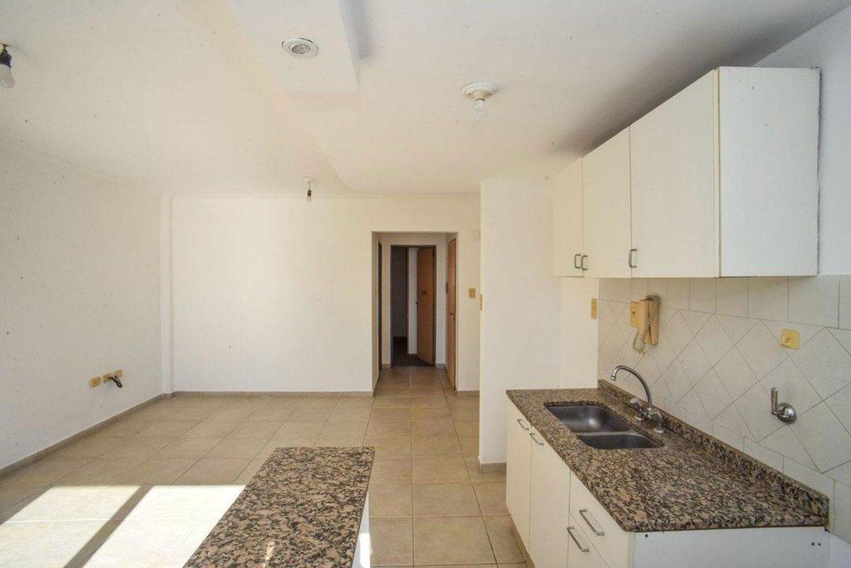 Foto de VENTA DPTO 1 DORM Y COCHERA ZONA LEGISLATURA, imagen 2