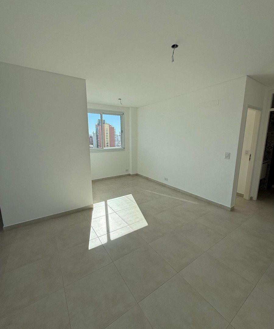 Foto de VENTA DEPTO 1 DORMITORIO - TORRE JULIA - DUBNER, imagen 2