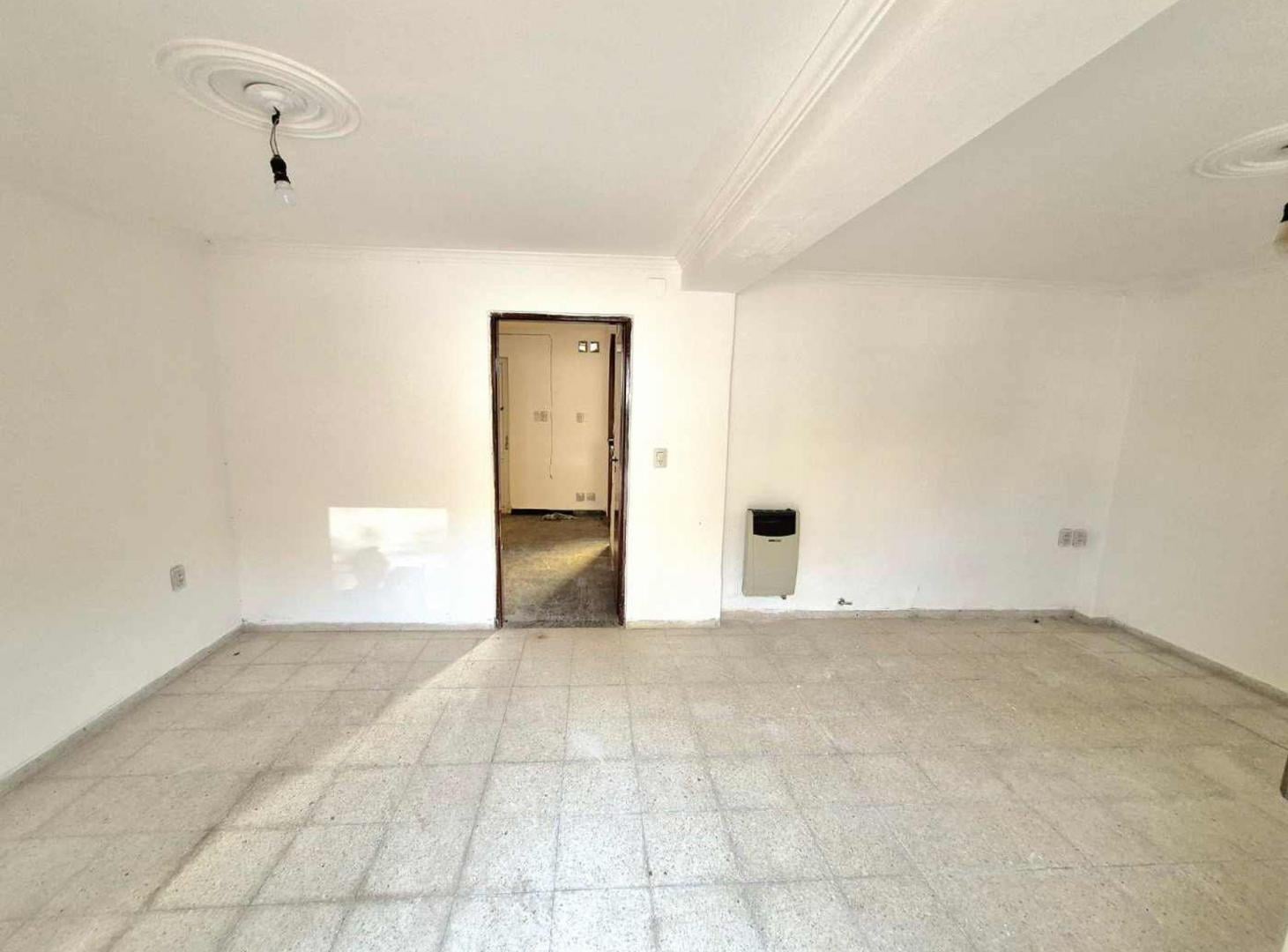 Foto de VENTA CASA 2 DORMITORIOS - Bº Constituyentes., imagen 4