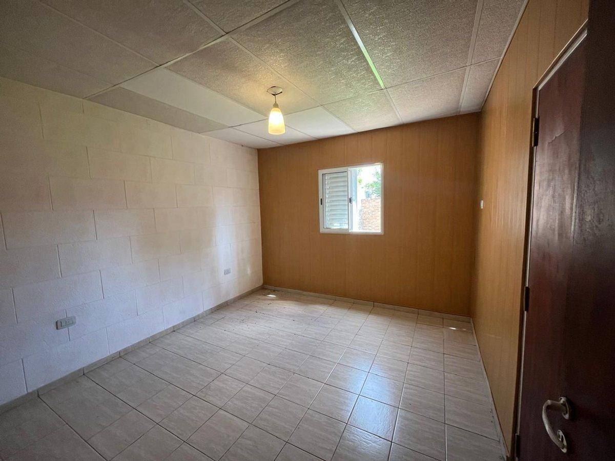 Foto de VENTA CASA + DPTO + LOCAL EN PILAR SANTA FE, imagen 2