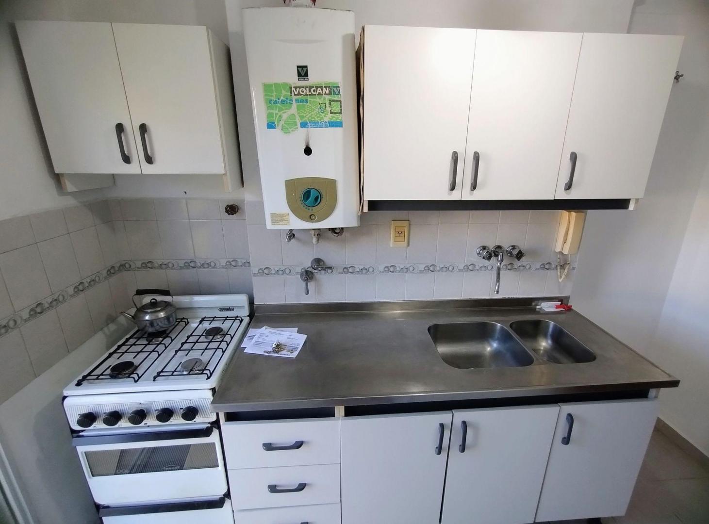 Foto de VENTA DEPARTAMENTO 1 DORM. - PLENO CENTRO, imagen 5