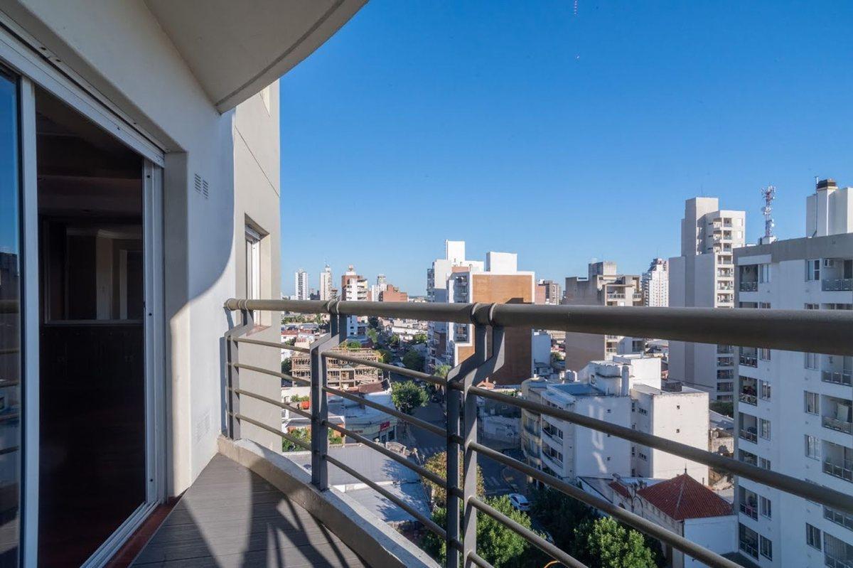 Foto de VENTA PISO 3 DORM. B° CONSTITUYENTES CON COCHERA, imagen 5