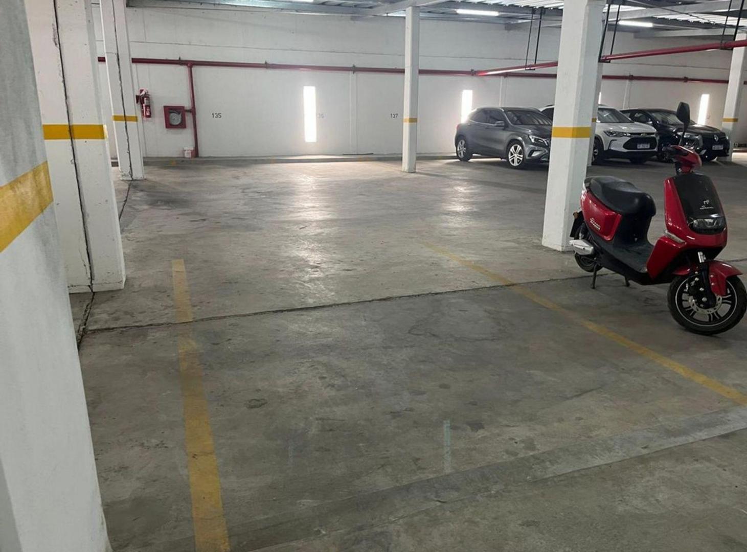 Foto de Venta Cochera en Parque Federal, imagen 1