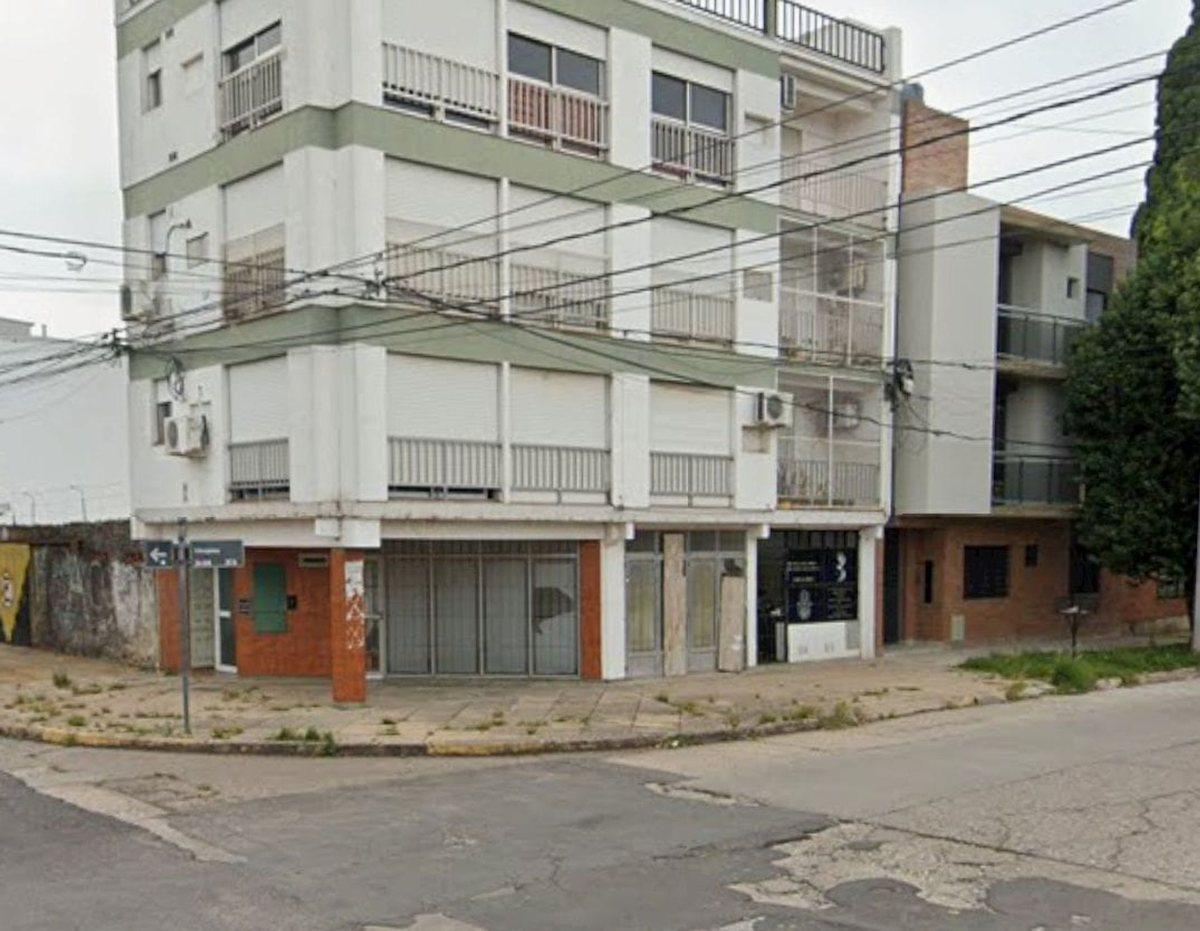 Foto de VENTA CASA A REFACCIONAR y/o demoler. BARRIO SUR, imagen 2