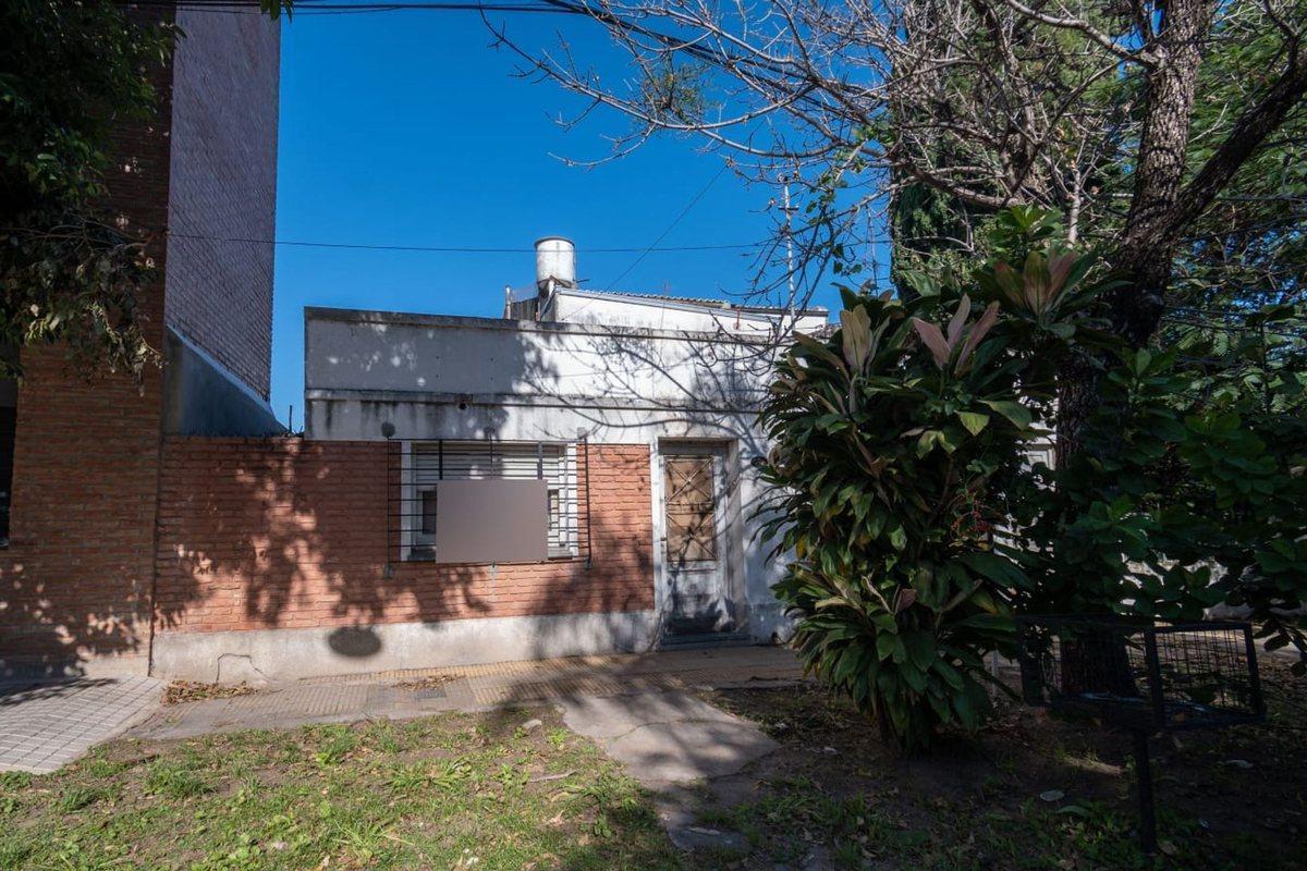 Foto de VENTA CASA A REFACCIONAR y/o demoler. BARRIO SUR, imagen 3