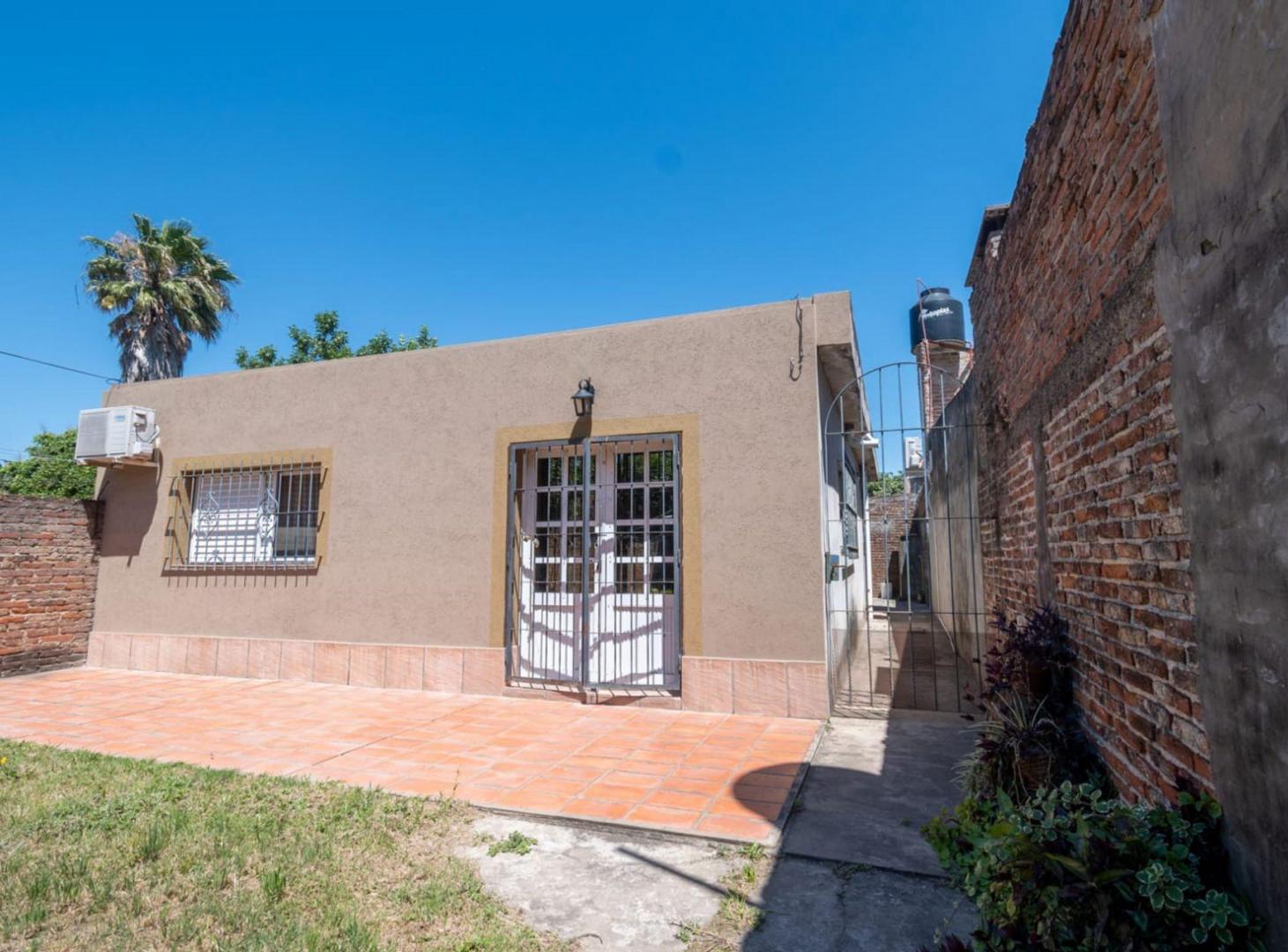 Foto de VENTA CASA 2 DORMITORIOS CON PATIO, imagen 2