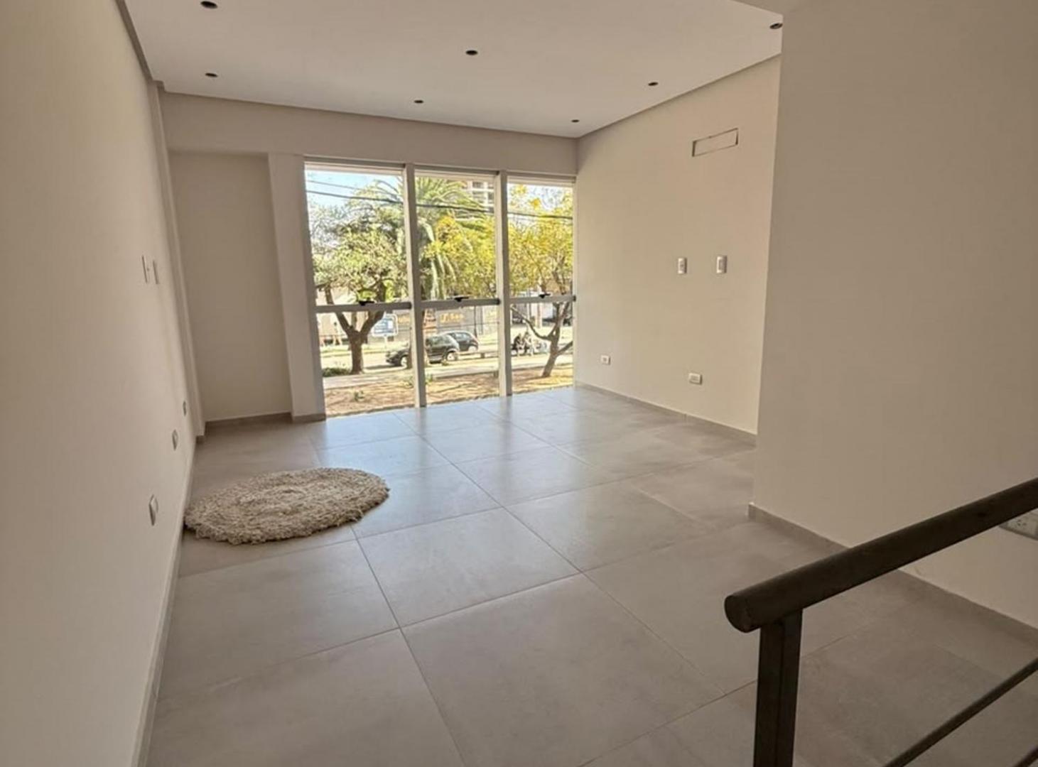 Foto de VENTA LOCAL COMERCIAL SOBRE BOULEVARD GALVEZ, imagen 4