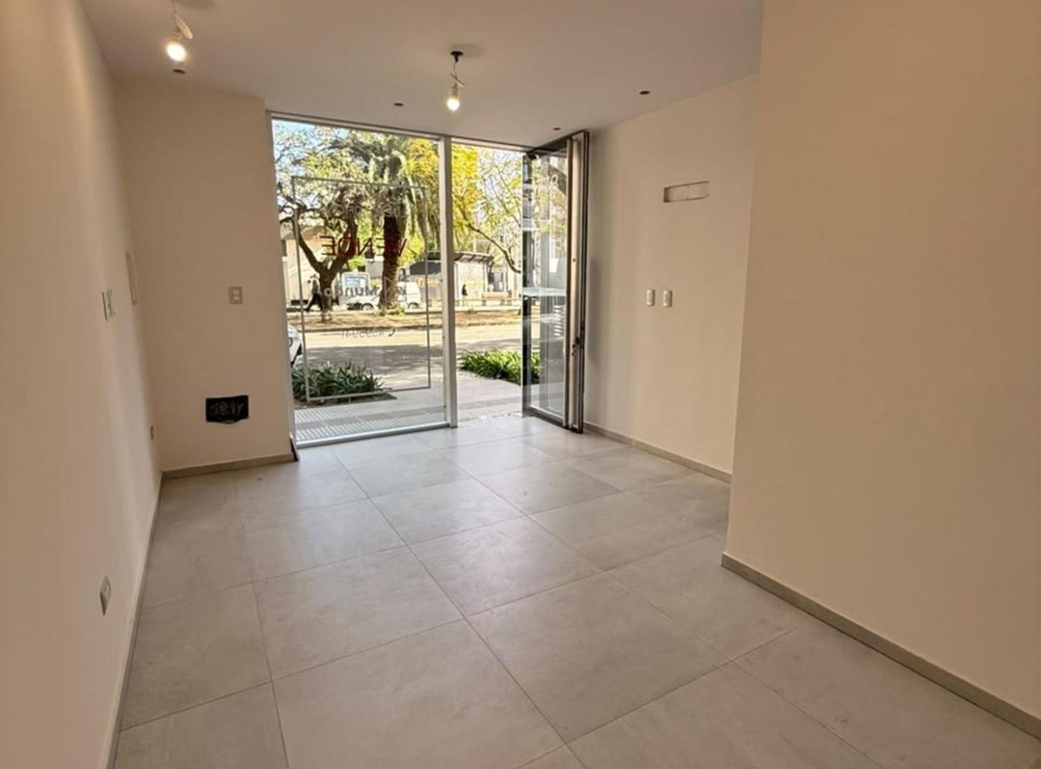 Foto de VENTA LOCAL COMERCIAL SOBRE BOULEVARD GALVEZ, imagen 3