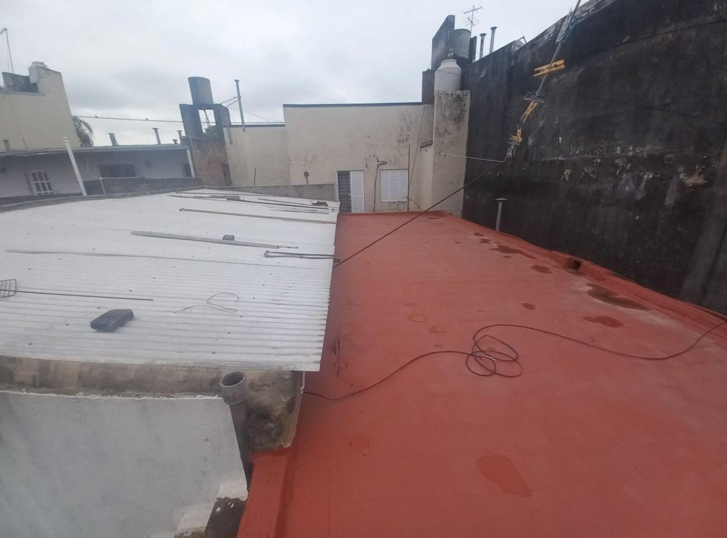 Foto de VENTA DE PROPIEDAD C 2 DPTOS. - AV FACUNDO ZUVIRIA, imagen 5