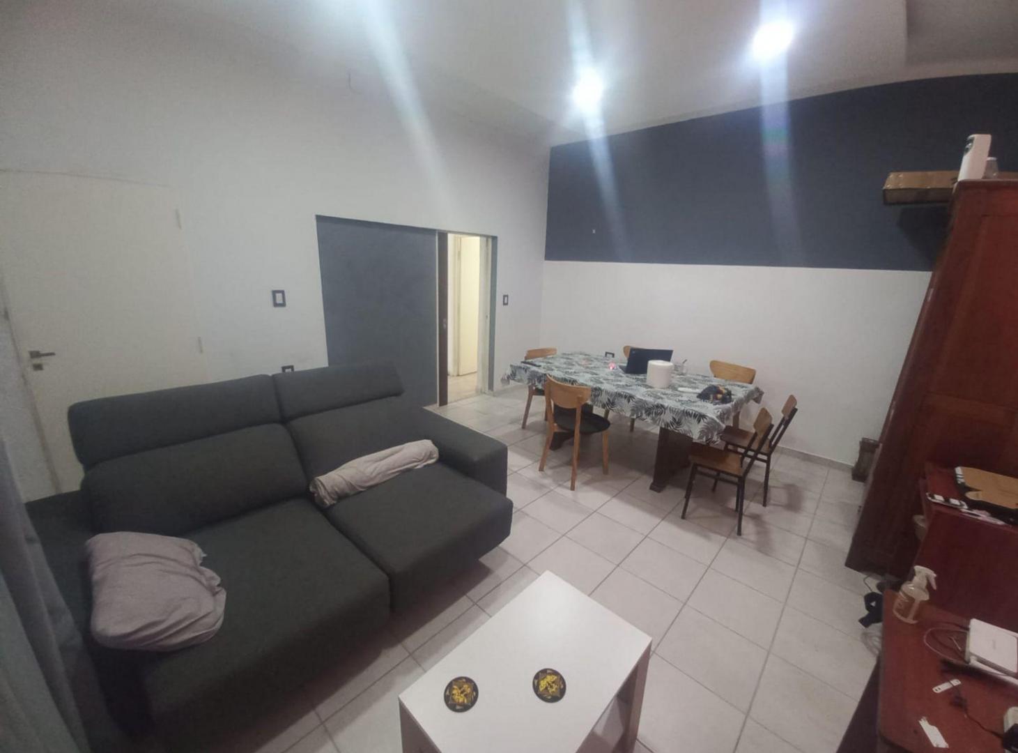 Foto de VENTA DE PROPIEDAD C 2 DPTOS. - AV FACUNDO ZUVIRIA, imagen 4