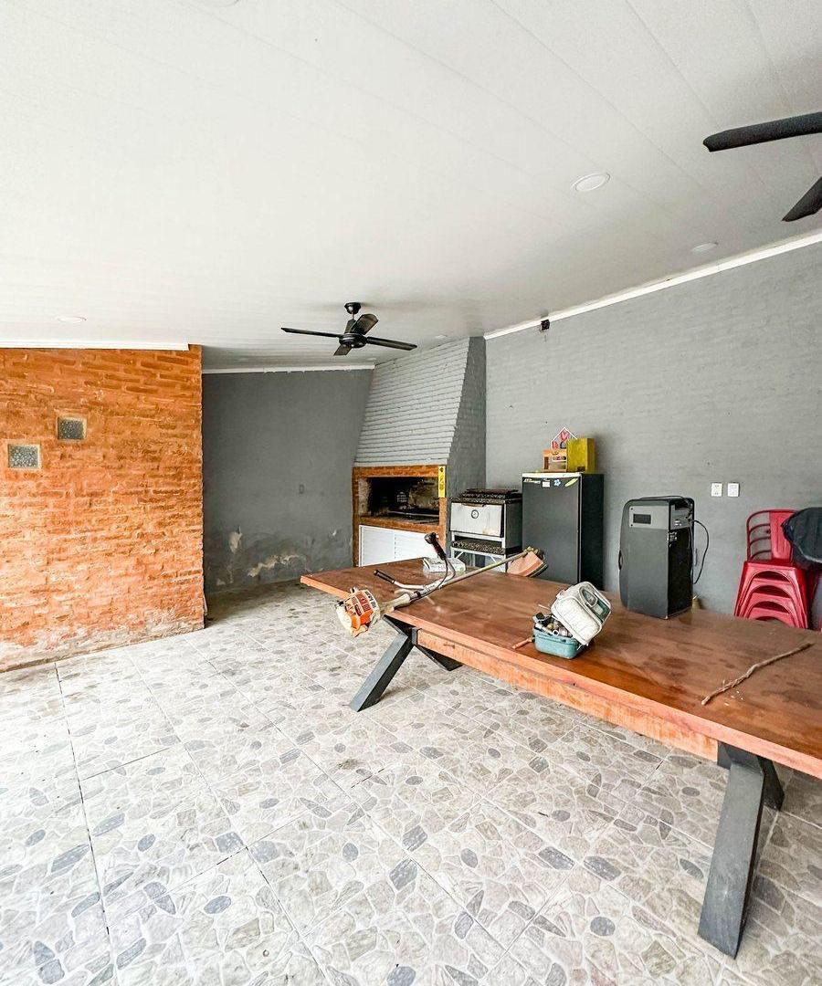 Foto de VENTA CASA 3 DORM C/COCHERA Y PILETA B° SAN MARTÍN, imagen 5