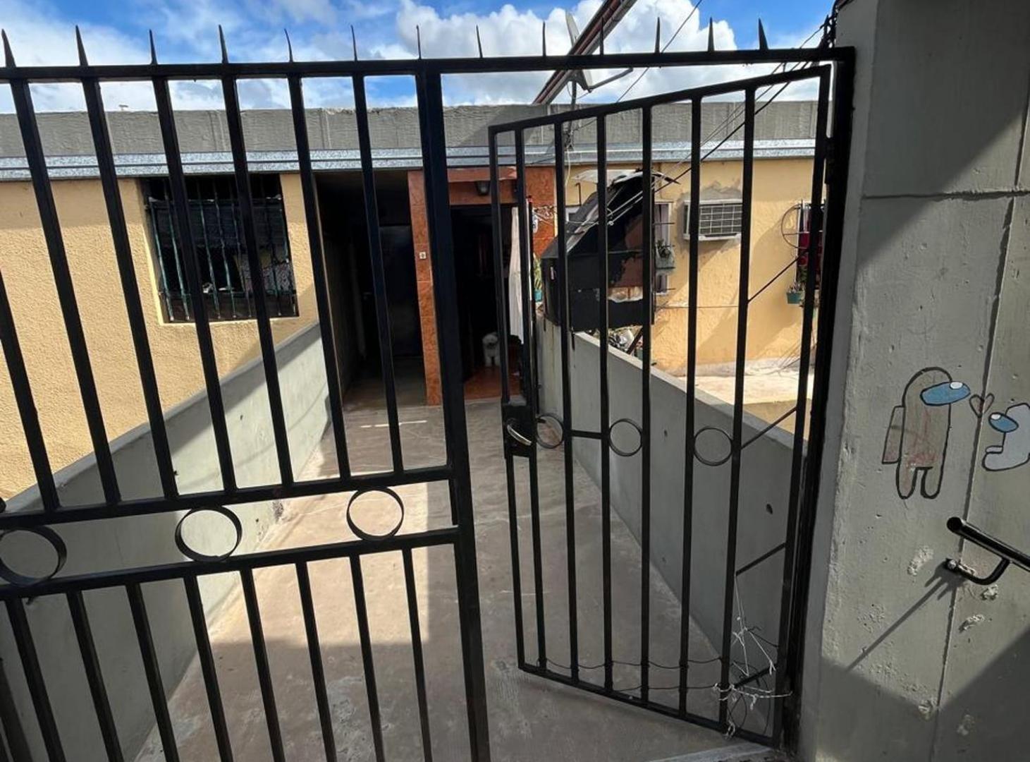 Foto de Venta Depto 3 dorm - s/calle Pcipal -Las Flores II, imagen 4