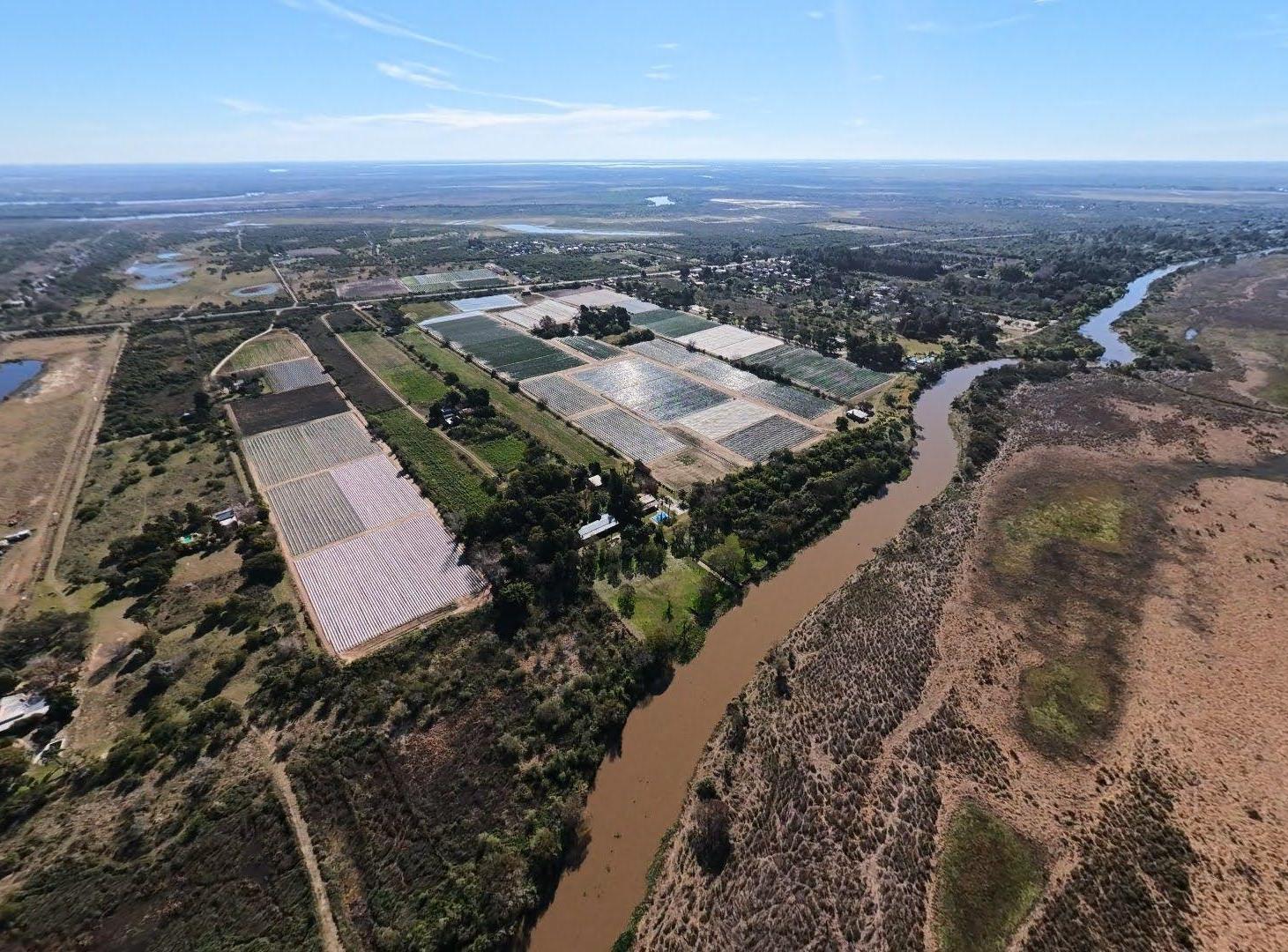 Foto de VENTA DE CAMPO CON BAJADA AL RÍO | ARROYO LEYES, imagen 2