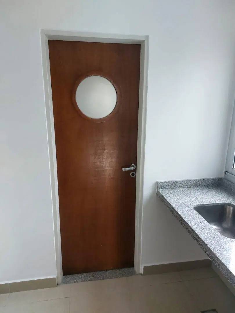 Oficina . | LAMADRID al 400 3
