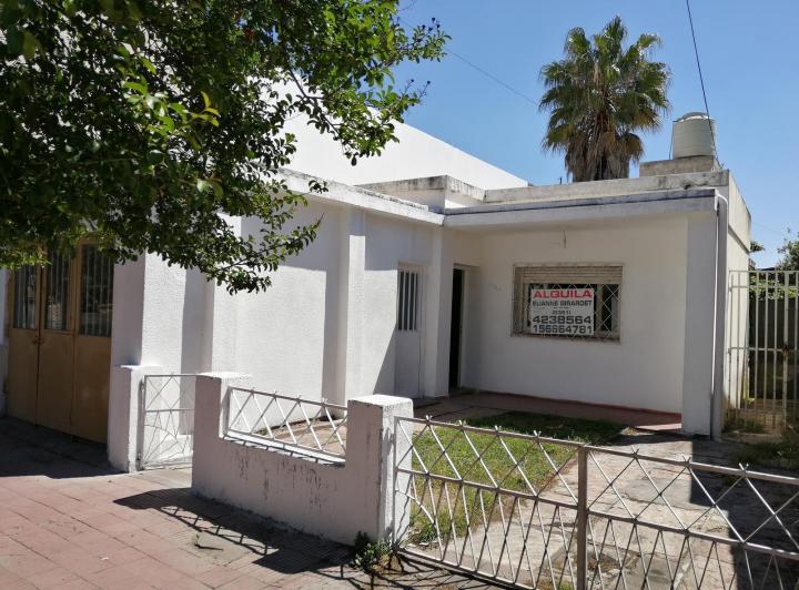 CASA EN ALQUILER 2 DORM 2
