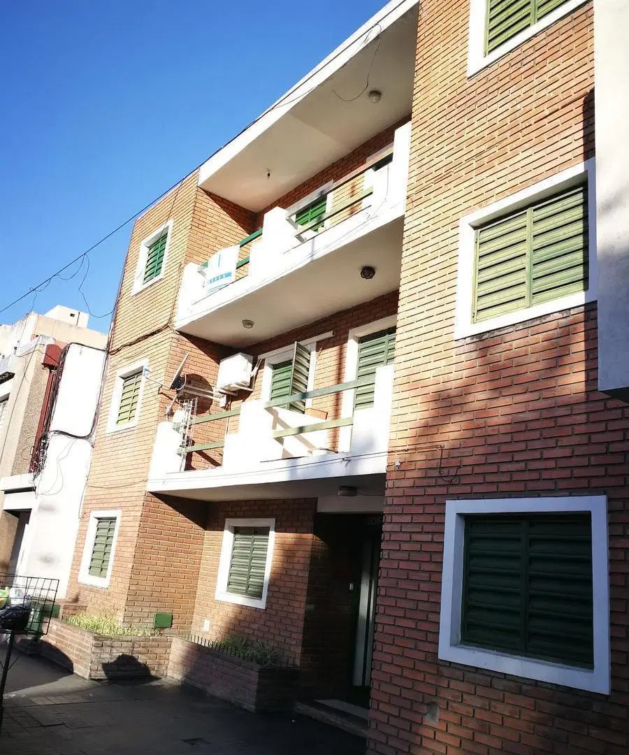Departamento en venta 1 dorm Alberdi 3