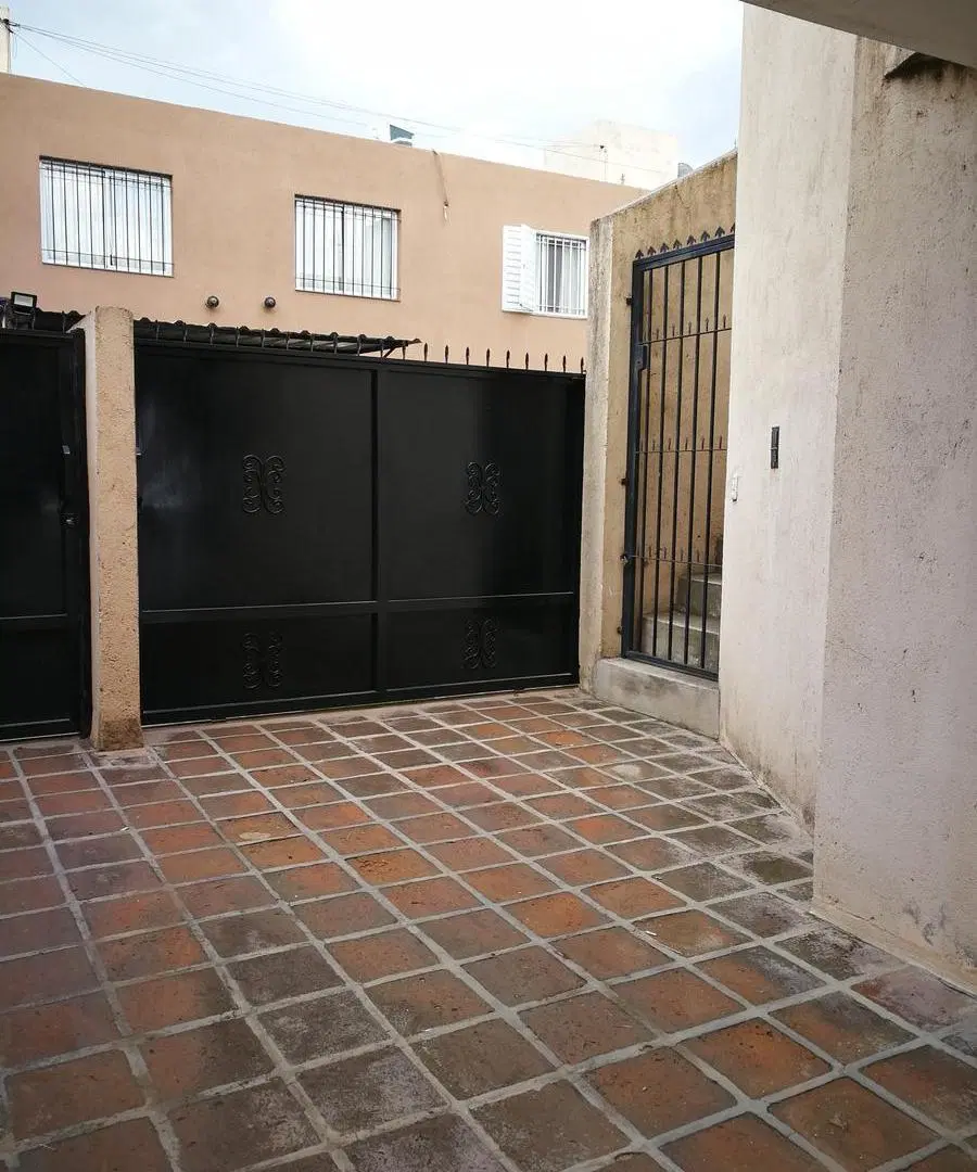 Monoambiente en Alquiler Felix Paz 440 4