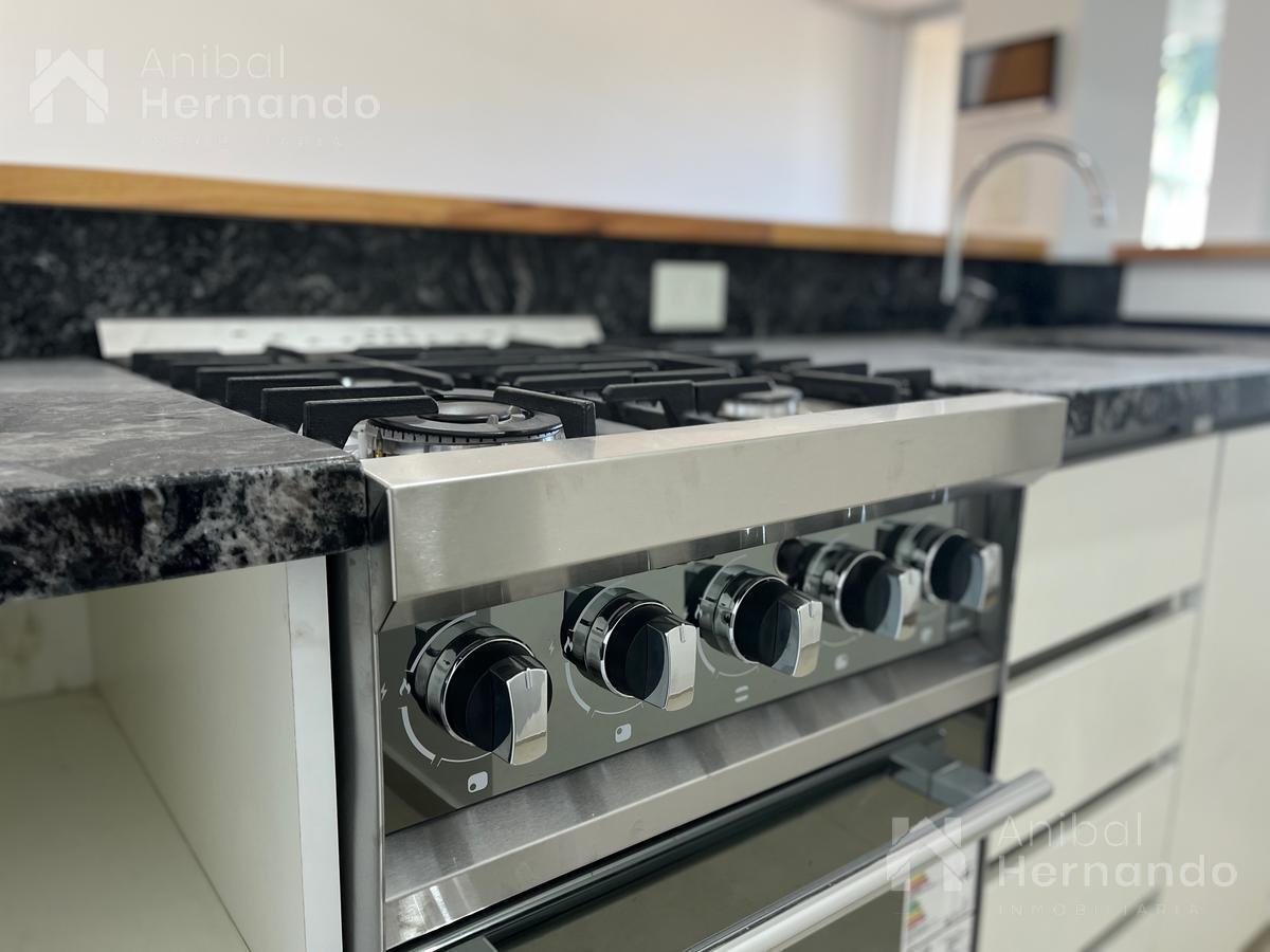 Venta de Departamento 2 Ambientes, Moreno, con Balcón, Terraza Privada, Parrilla y Cochera 5
