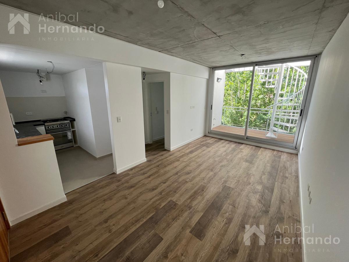 Venta de Departamento 2 Ambientes, Moreno, con Balcón, Terraza Privada, Parrilla y Cochera 4