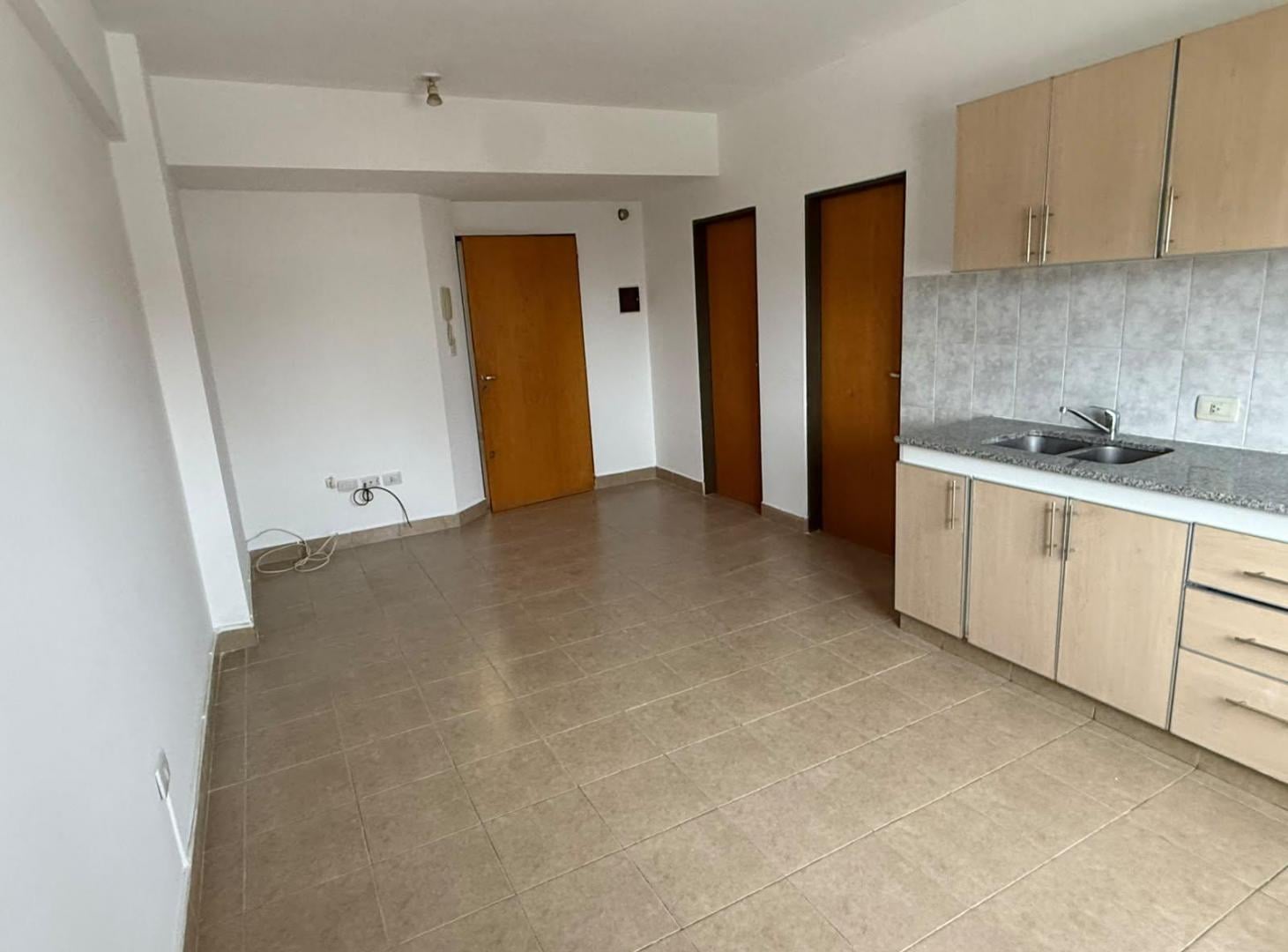 Departamento 1 dormitorio con cochera