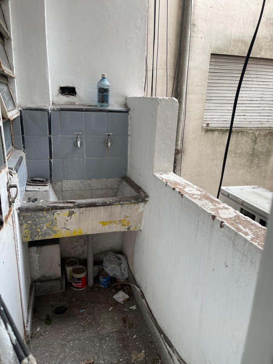 Vendo 2 Ambientes con Cocina Separada Velez Sarfield /liniers 5