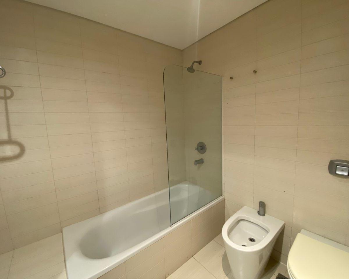 Venta 4 Ambientes 150 m, Forum, 3 Dorm., 24 Hs Seg, Amenities, Coch y Bau - Olga Cossettini 5