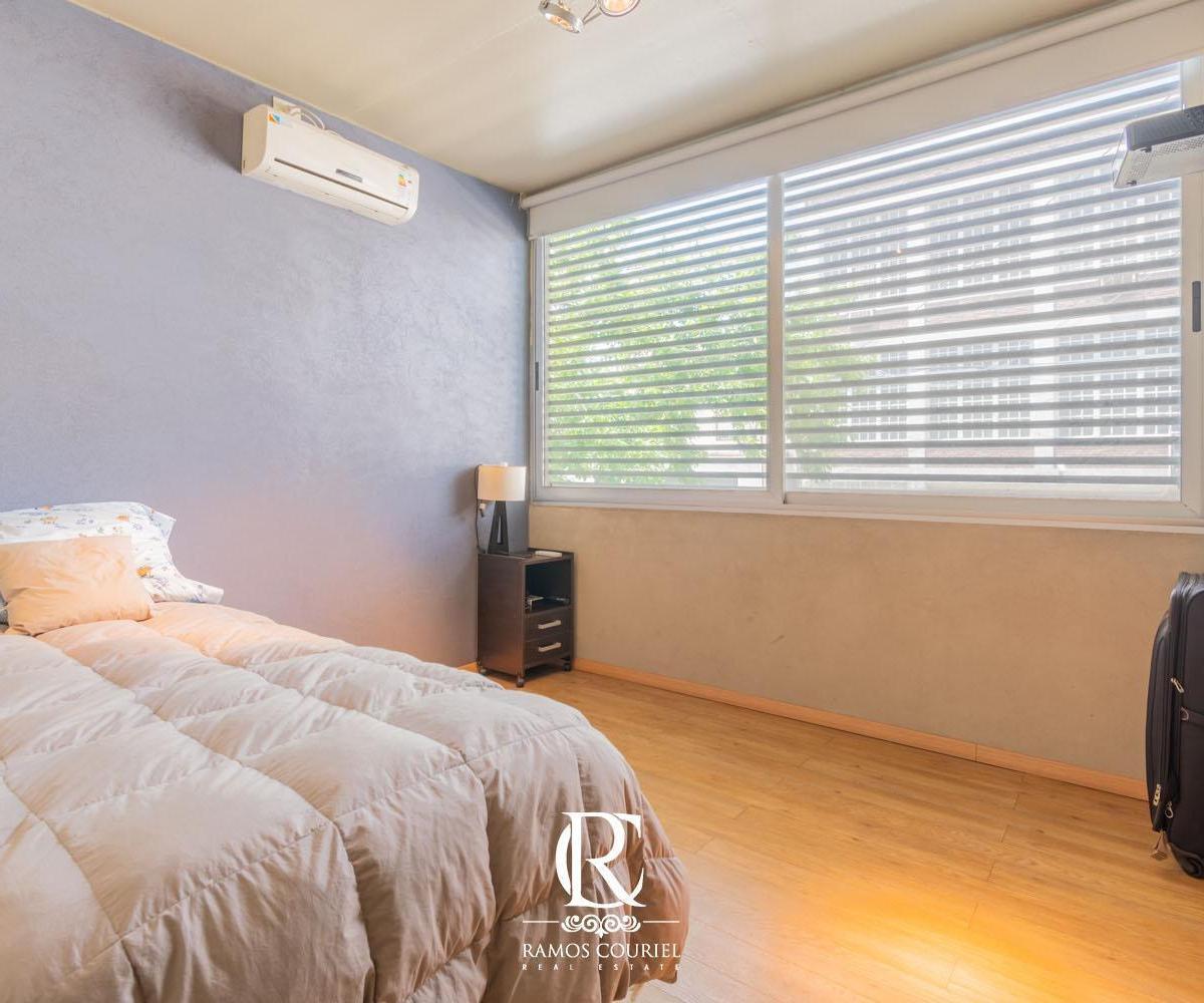 Venta Casa Lote Propio 8,66x30, 4 Amb de 450 m², con Pileta, Parrilla y Jacuzzi - Balbastro 900 (Parque 5