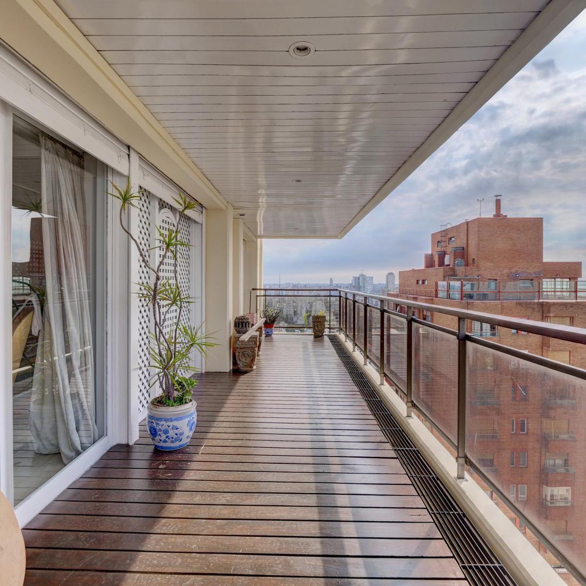 Venta Dúplex Piso Altísimo Vista Al Río, 3 Suites, Terraza y Parrilla, 400 m², 2 Coch. Belgrano. 5