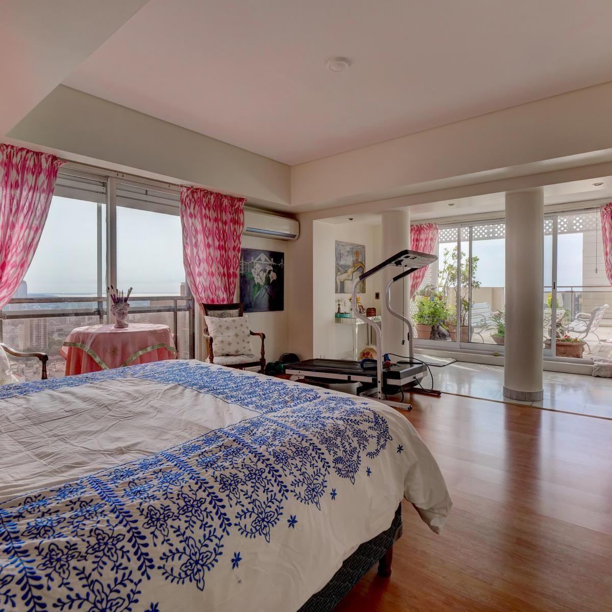 Venta Dúplex Piso Altísimo Vista Al Río, 3 Suites, Terraza y Parrilla, 400 m², 2 Coch. Belgrano. 2