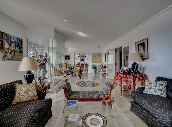 VENTA  Dúplex piso altísimo vista  al río, 3 suites, terraza y parrilla, 400m², 2 coch. Belgrano. 4